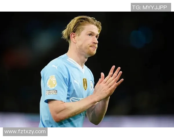 德布劳内足球明星摆件展现独特魅力与运动精神的完美结合